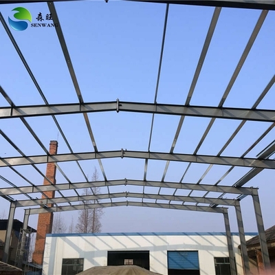 স্যান্ডউইচ প্যানেল রুফ এবং স্লাইডিং ডোর সহ স্টিল স্ট্রাকচার গুদাম