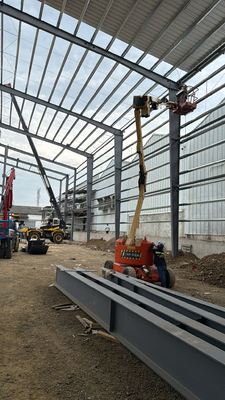 Q355B Grade Steel Structure Warehouse with Steel Decking Floor and 50 Years Service Life